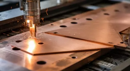 Процесс лазерной резки заготовок из листовой меди